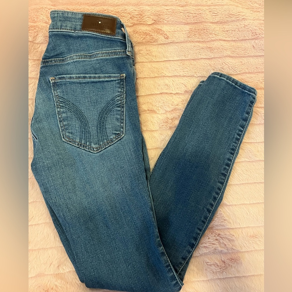 Hollister skinny jeans